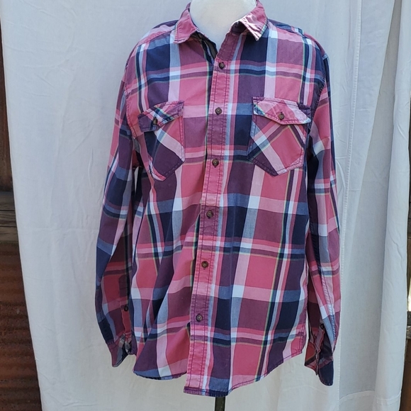 Button-down pink and blue plaid long sleeves size medium - Picture 2 of 10